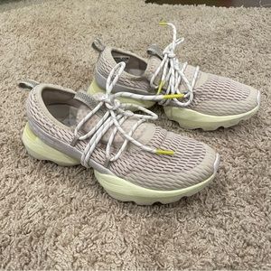 Women’s Sorel Kinetic Impact Lace Shoe